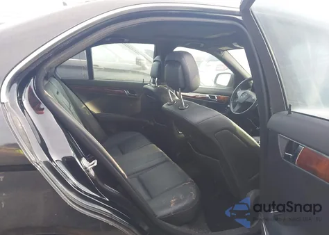 2009 Mercedes-Benz C 300 Luxury/Sport from USA, damaged, VIN WDDGF54X79R054184